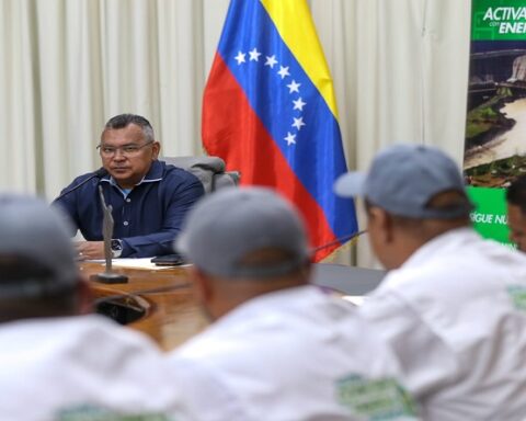 Entregan 2 mil 970 equipos a gerencia de Control de Vegetación de Corpoelec