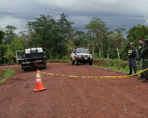 They find a Nicaraguan couple with their throats cut in Costa Rica