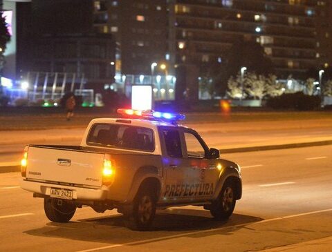 They identified the body that appeared lifeless near the Rambla de Montevideo