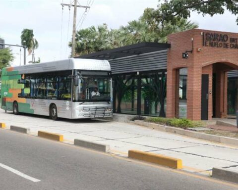 They inspect the BRT route and the Municipality awaits the judicial resolution to remove the cordons