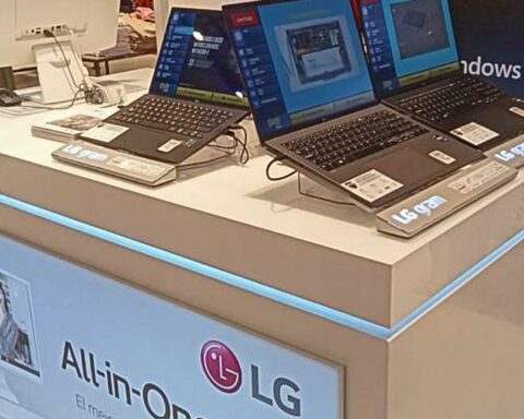 They pay S / 2,000 for a laptop for back to school