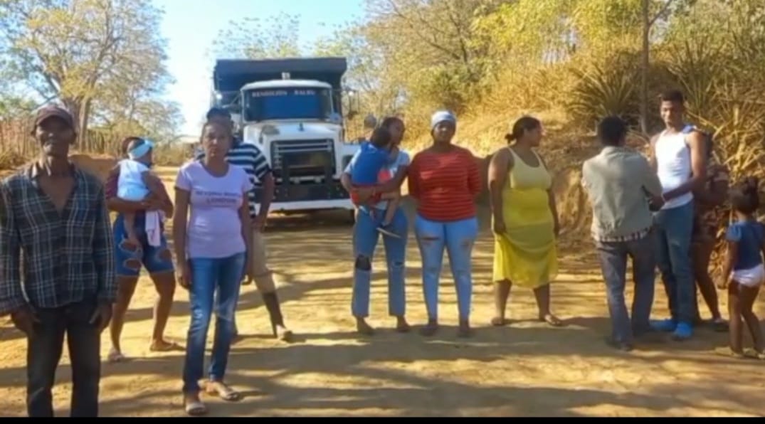 Protestan por tercer día contra constructora del muro fronterizo en Dajabón