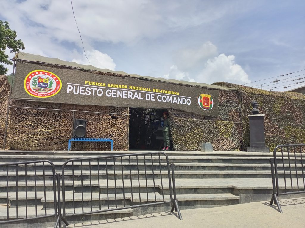 They reinforced security at the presidential post in Las Tejerías