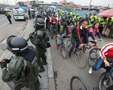 This is how the country's taxi driver strike progresses: the turtle plan begins