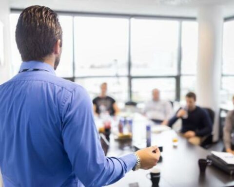 This is the salary of the top executives of companies in Colombia