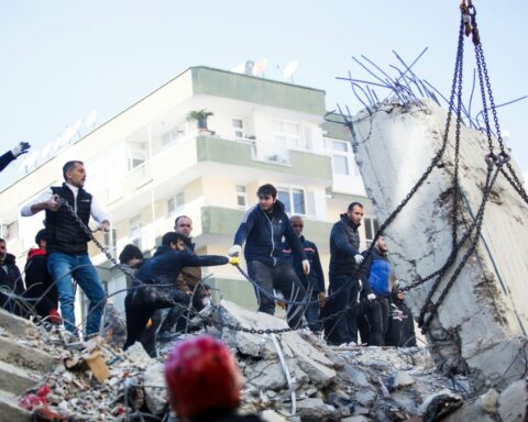 Three dead and 213 injured after two new earthquakes in the southeast of Turkey
