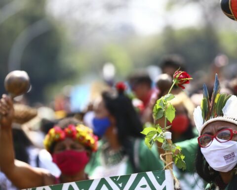 Today is the Day: struggle of indigenous peoples and safe internet are highlights