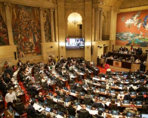 Trade Council asks Petro to show reforms in advance