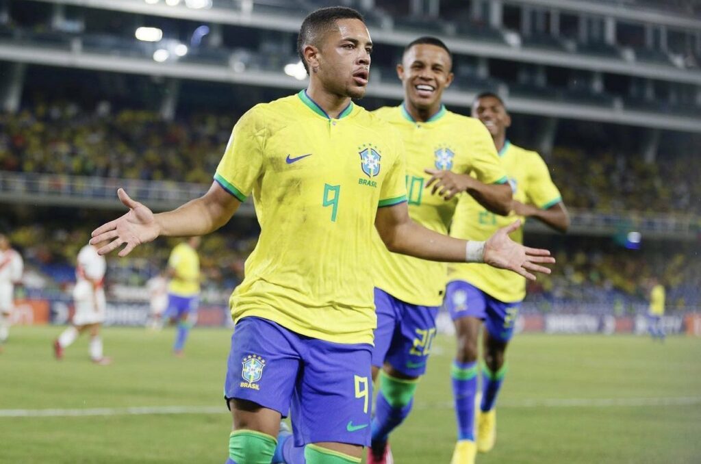 Two goals from Vitor Roque and one from Andrey propel Brazil past Ecuador