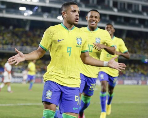 Two goals from Vitor Roque and one from Andrey propel Brazil past Ecuador