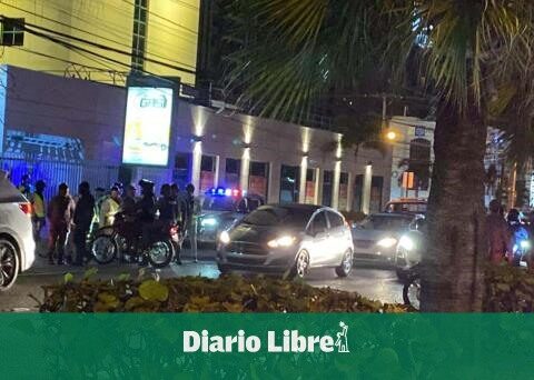 Two men injured after assault on Abraham Lincoln