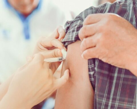 US plans to vote to end Covid vaccine obligation for foreign air travelers