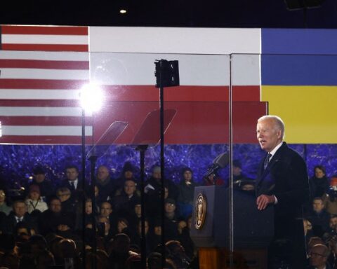 Ukraine allies vow to strengthen defense, Biden criticizes Russia