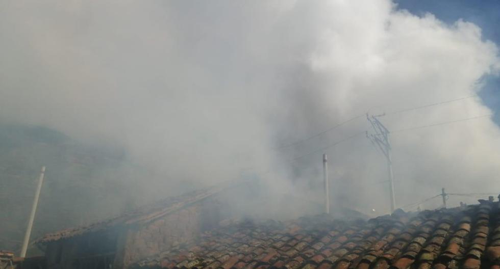 Urban fire affects rustic housing in the Daniel Hernández district