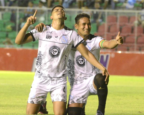 Vaca Díez surprises Blooming in a poor presentation by the academic team