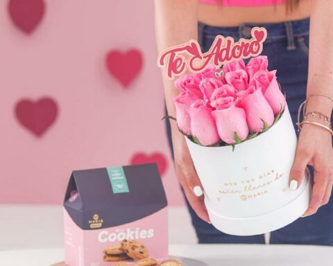 Valentine's Day: How much do lovers spend on flowers and chocolates?