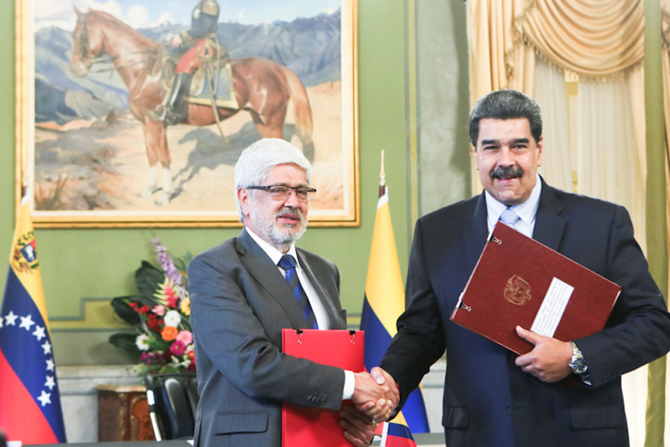 Venezuela and Colombia sign agreement to promote binational investments