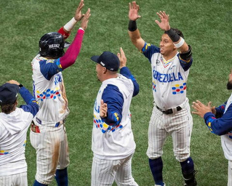 Venezuela leaves the Dominican Republic on the ground