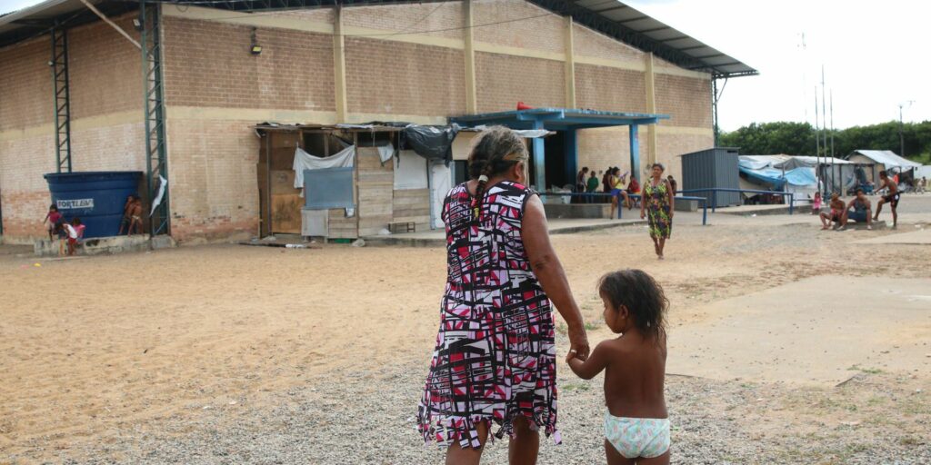 Warao community faces difficulty in makeshift shelter in Roraima