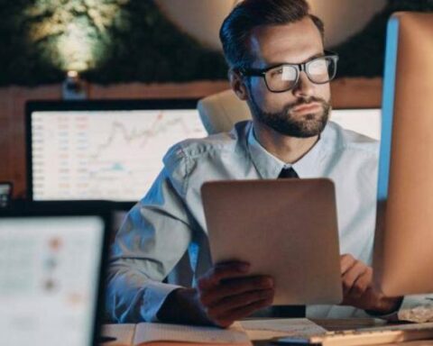 What jobs should be like in Colombia, according to the ILO