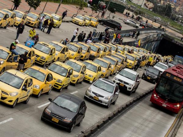 Why are taxi drivers preparing protests for this Wednesday?