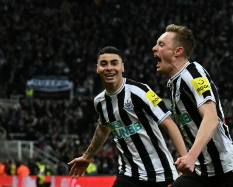 With Almirón leading, Newcastle advances to the final of the Carabao Cup