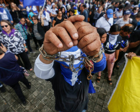 "You will only get out of here dead", the psychological torture of political prisoners