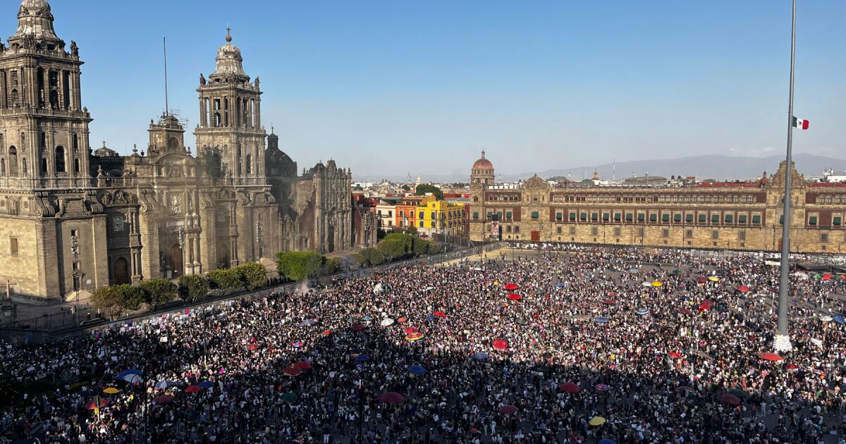 #8M: 90,000 women marched in CDMX, authorities say