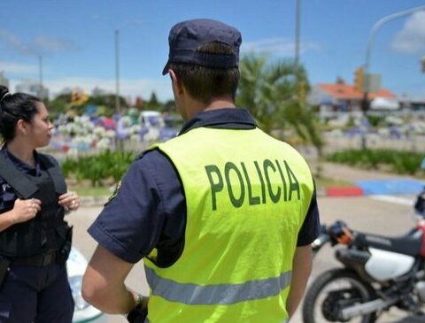 A man was stabbed to death in Masoller, Rivera;  the attacker fled to Brazil