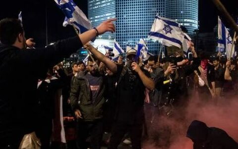 Anti-government protests in Israel turn violent
