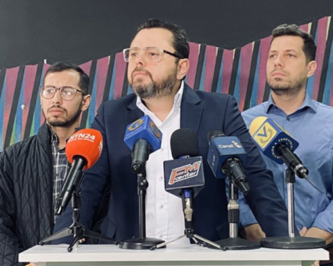 Antonio Ecarri demands accounts from Maduro for embezzlement of 3,000 million dollars