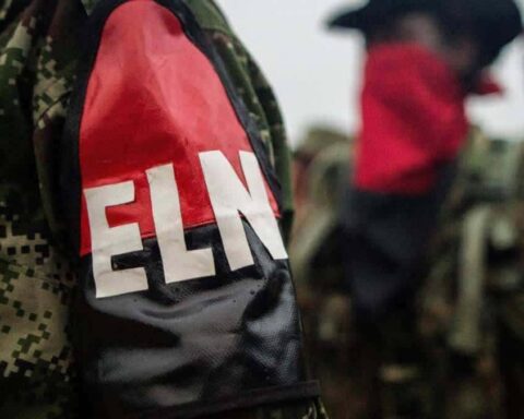 Attack against the military canton of Arauca leaves a uniformed man injured