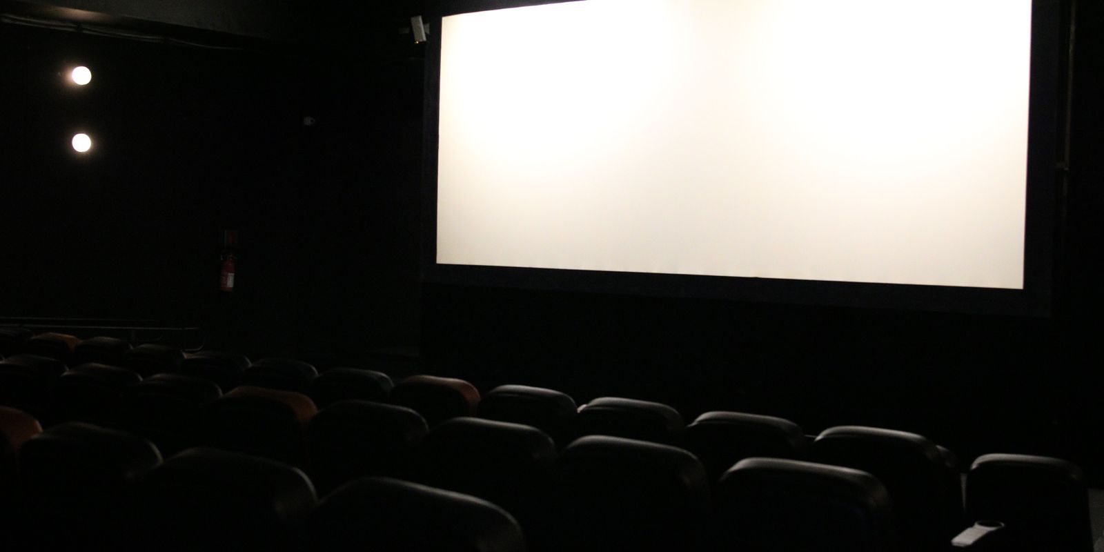 Audiences return to movie theaters in 2022