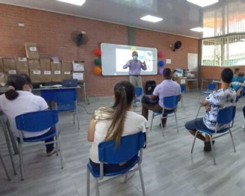 Back to school marked inflation in February 2023