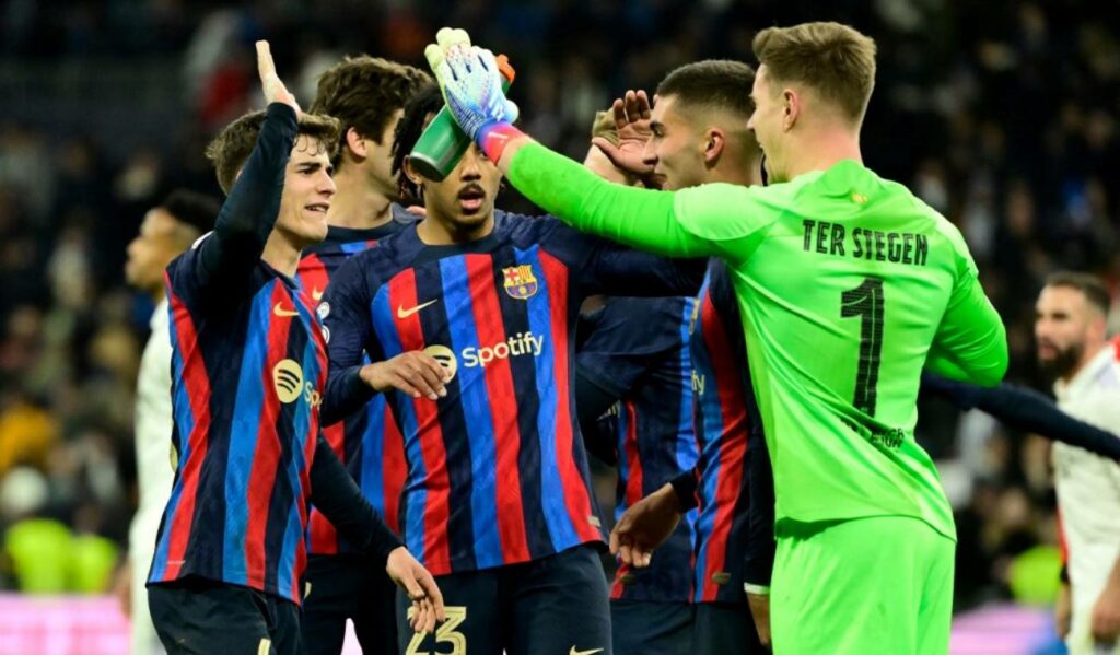 Barcelona beat Real Madrid and practically clinched the league title