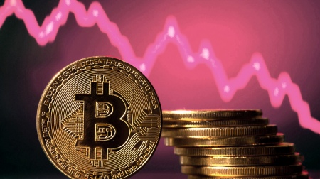 Bitcoin falls to its lowest price in weeks