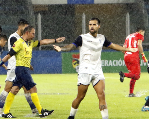 Blooming announces legal actions against the referee who added 42 in Villa Tunari