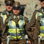 Carabineras in front: The female contingent takes to the streets for 8M