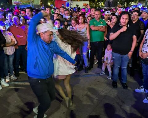 #Chronicle |  Dance, lights and food illustrate "War of Sonideros" in Cuauhtémoc