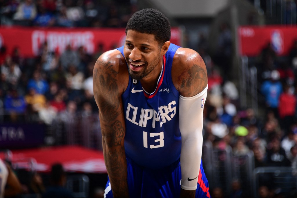 Clippers lose Paul George for three weeks
