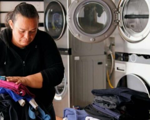 Colombia seeks to recognize unpaid care as work