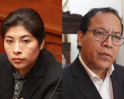 Congress requests the PJ to issue an impediment to leave the country against Betssy Chávez and Roberto Sánchez