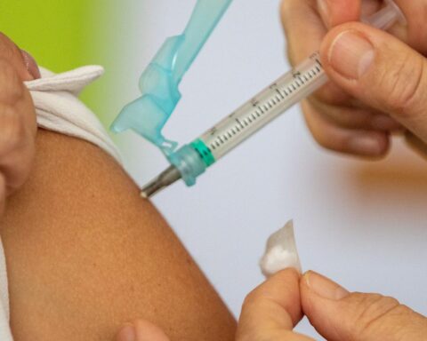 Covid-19: bivalent vaccine is available for priority audiences