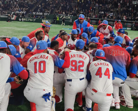 Cuba advances to the semifinal in Miami after defeating Australia in the World Baseball Classic