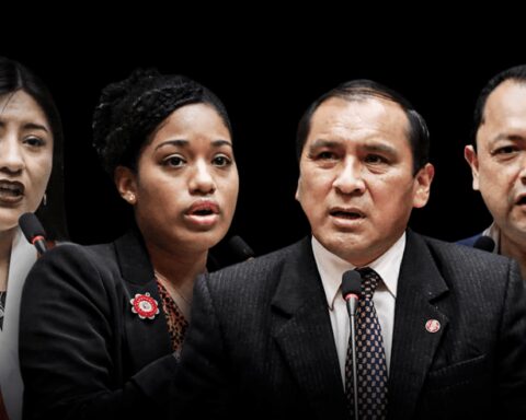 Daniel Soria denounces Rosangella Barbarán, Flavio Cruz, Segundo Quiroz and Nieves Limachi for embezzlement