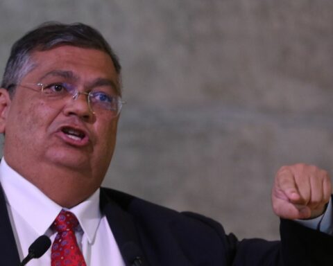 Dino asks the Federal Police to investigate complaints against Abin