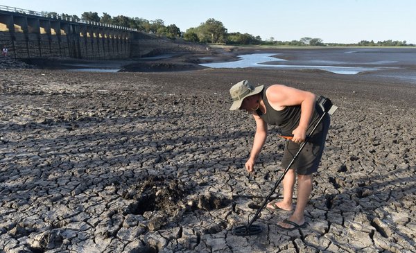 Due to the drought, the Canelón Grande reservoir ran out of water and OSE loses a reserve: the shocking images