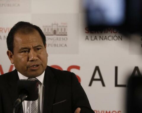 Edgar Tello: "Betssy Chávez must comply with justice"
