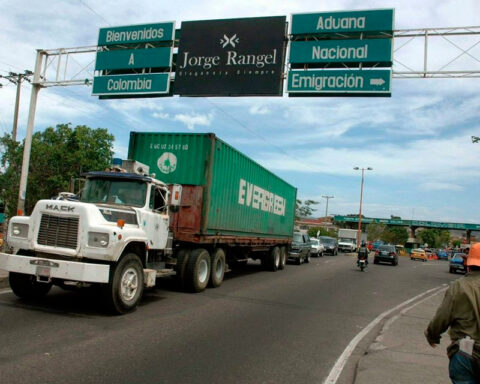Fedecámaras insists on a binational payment mechanism in the face of Colombia's fear of sanctions
