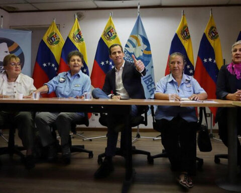Fuerza Liberal announces support for Juan Guaidó for the primaries